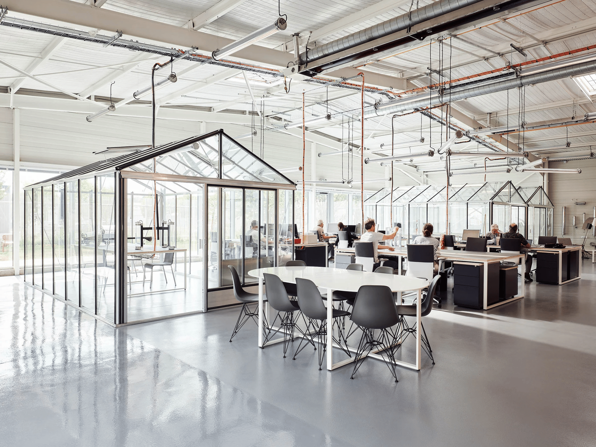freaks-architecture-sammode-warehouse-conversion-france-lighting-research-centre-photo-david-foessel_dezeen_2364_col_14 freaks-architecture-sammode-warehouse-conversion-france-lighting-research-centre-photo-david-foessel_dezeen_2364_col_14