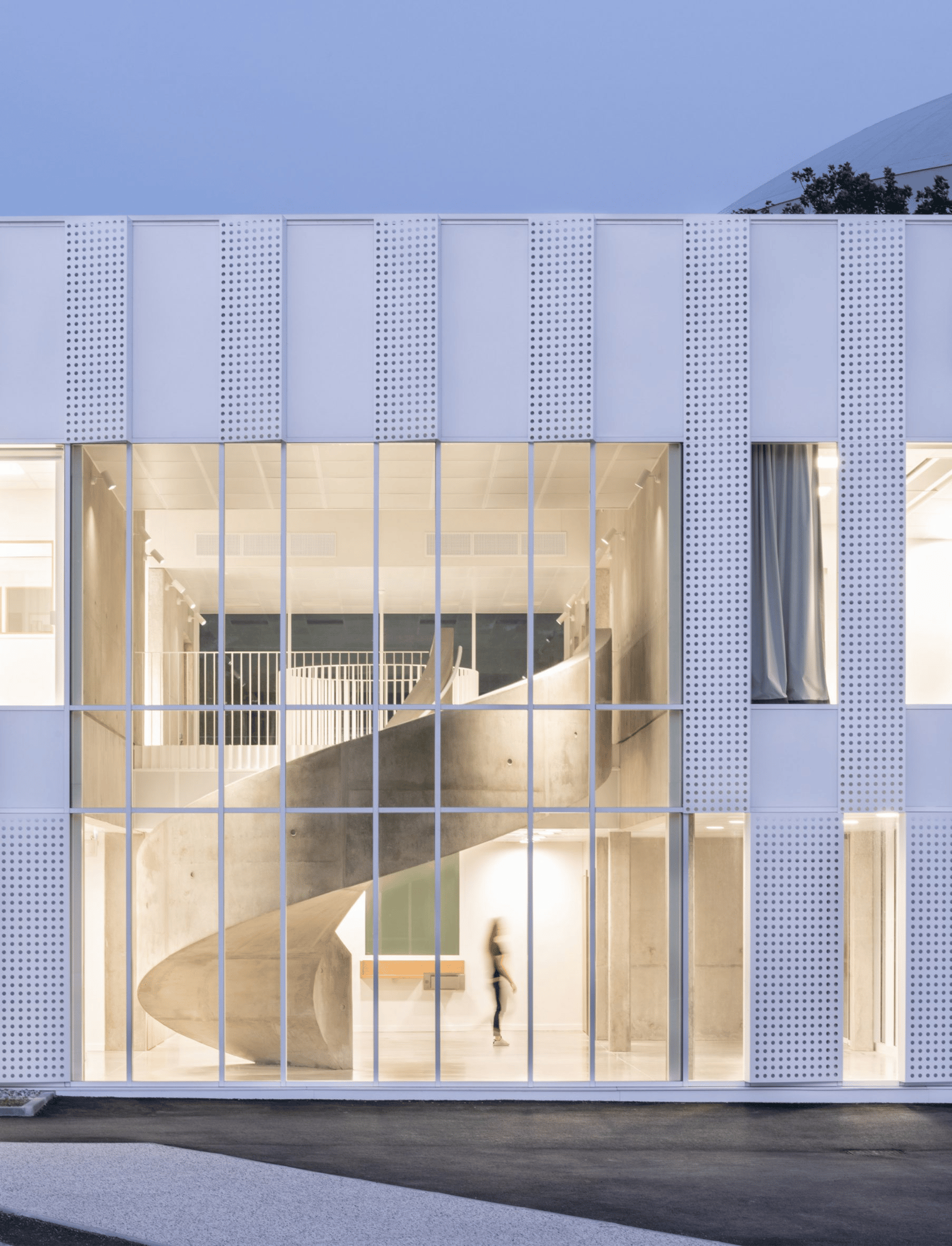 levitt-bernstein-tkmt-architects-neutron-research-centre-france-architecture_dezeen_2364_col_1-scaled